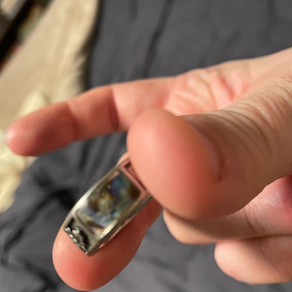 Mother of Pearl Band with Canadian Maple Leaf Engravings - Picture 2 of 3